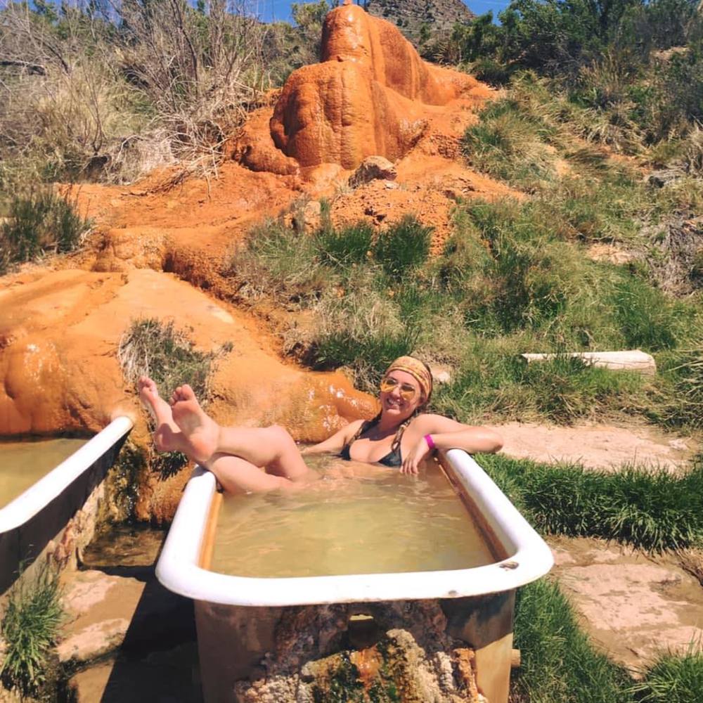 Meet your Posher, Danielle